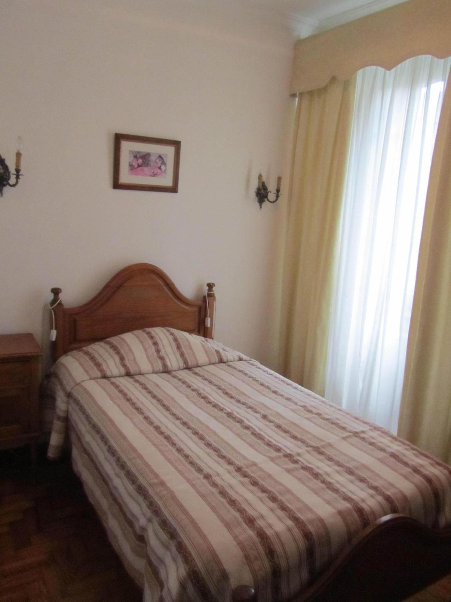 Hotel Residencia Filipe Guarda Pokoj fotografie