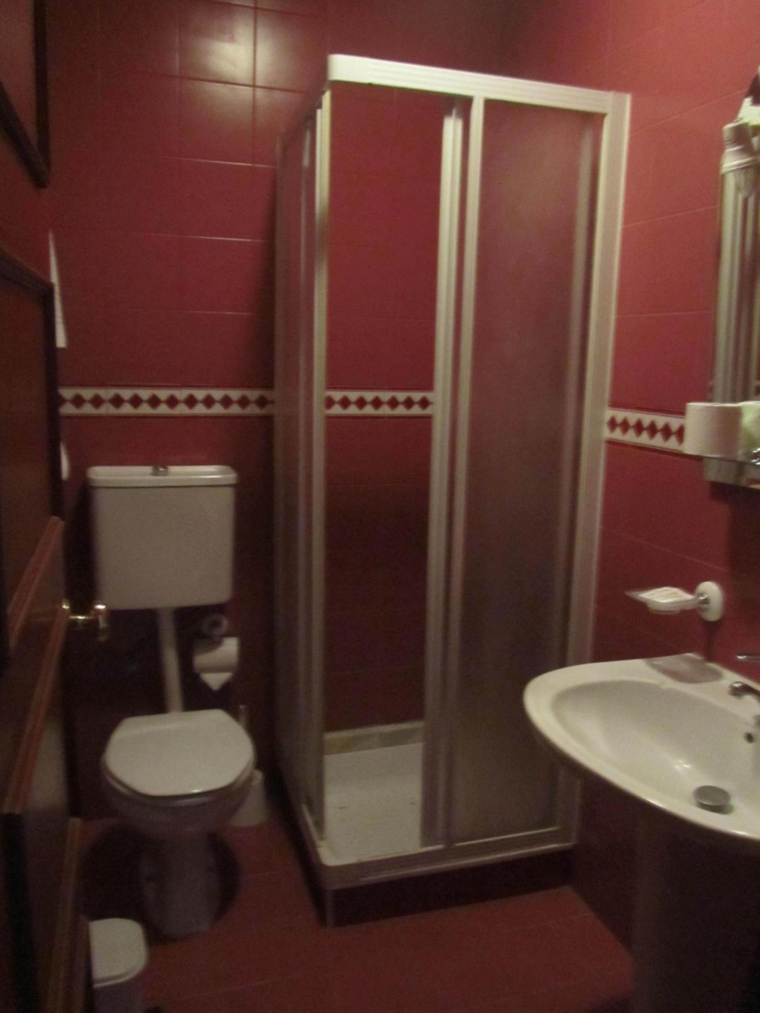 Hotel Residencia Filipe Guarda Pokoj fotografie