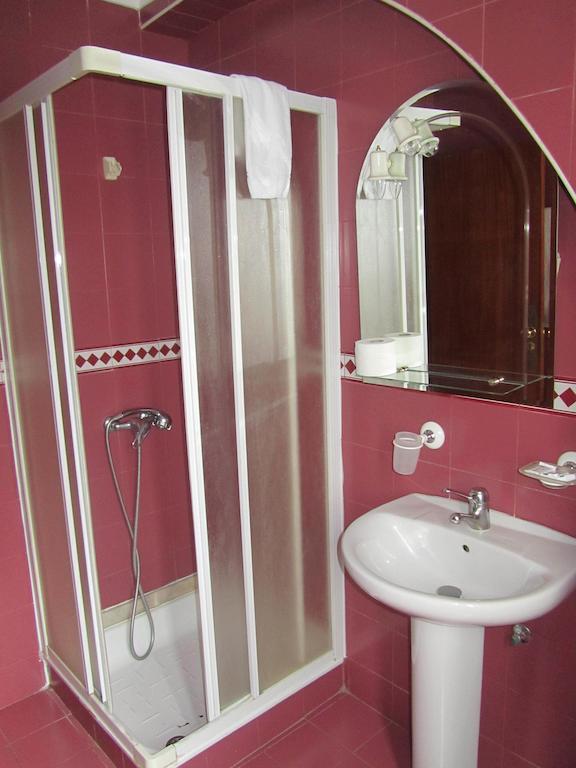 Hotel Residencia Filipe Guarda Pokoj fotografie